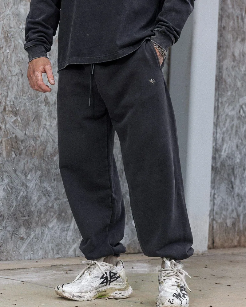 Elevated Essentials - Baggy Joggers de YoungLA. Foto de referencia