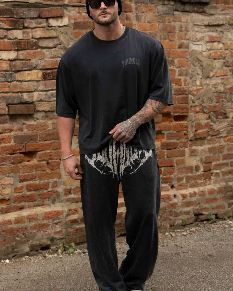 Dark Wave Joggers de YoungLA. Foto de referencia