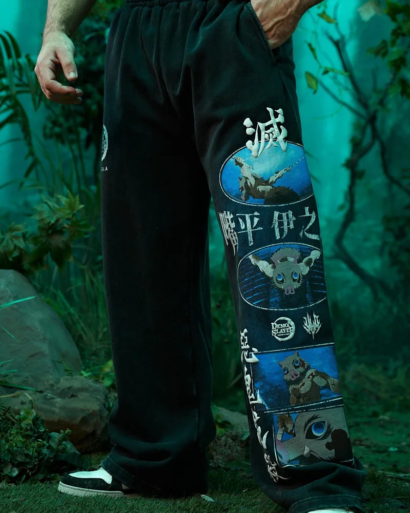 Demon Slayer: Kimetsu no Yaiba - Sweats de YoungLA. Foto de referencia