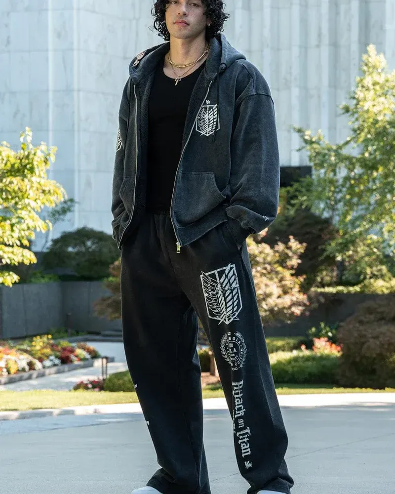 AOT x YLA Zip-Up Hoodies de YoungLA en Black